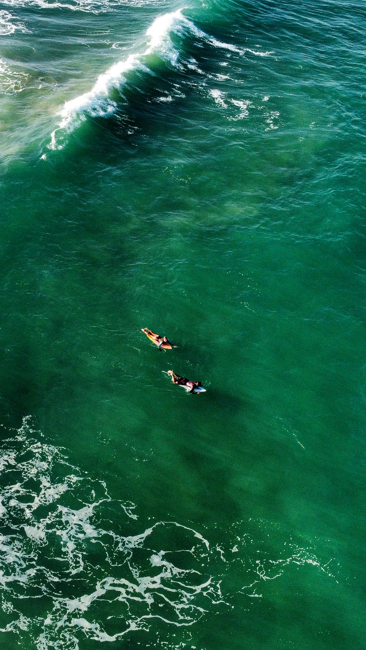 Vista aérea del surf